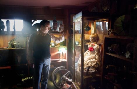 The-Conjuring- museum warren house of haunted things annabell doll case